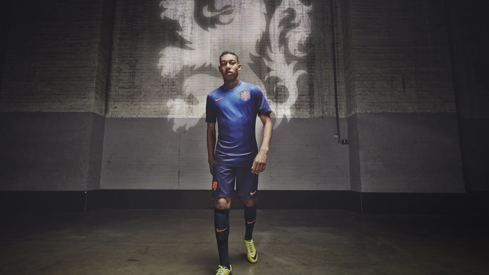 巴塞罗那主场不敌弱旅，遭遇三连败，巴塞罗那的比赛